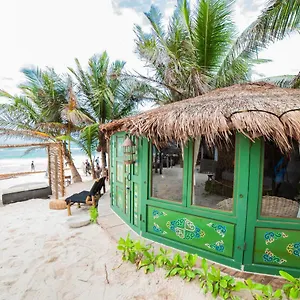Hotel Kookay Beach
